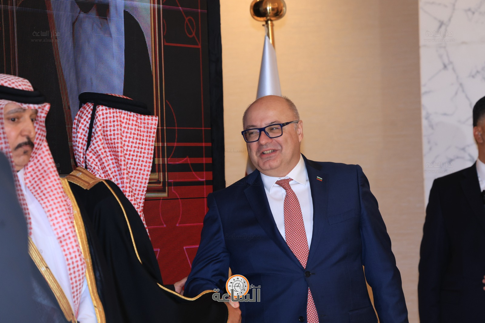 Madar Al-Saa Images 0.6748703129389333