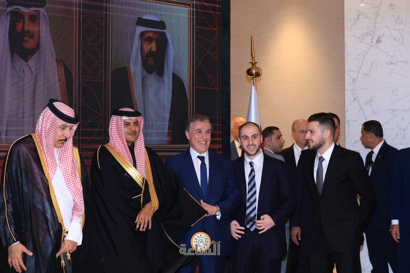 Madar Al-Saa Images 0.4920672318536594