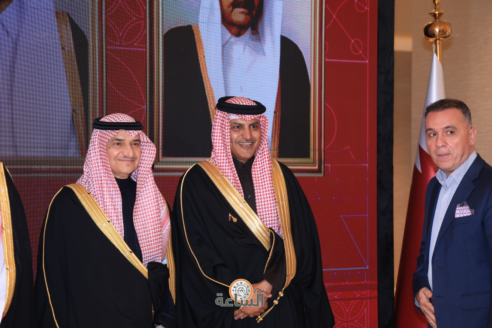 Madar Al-Saa Images 0.7126076272906392