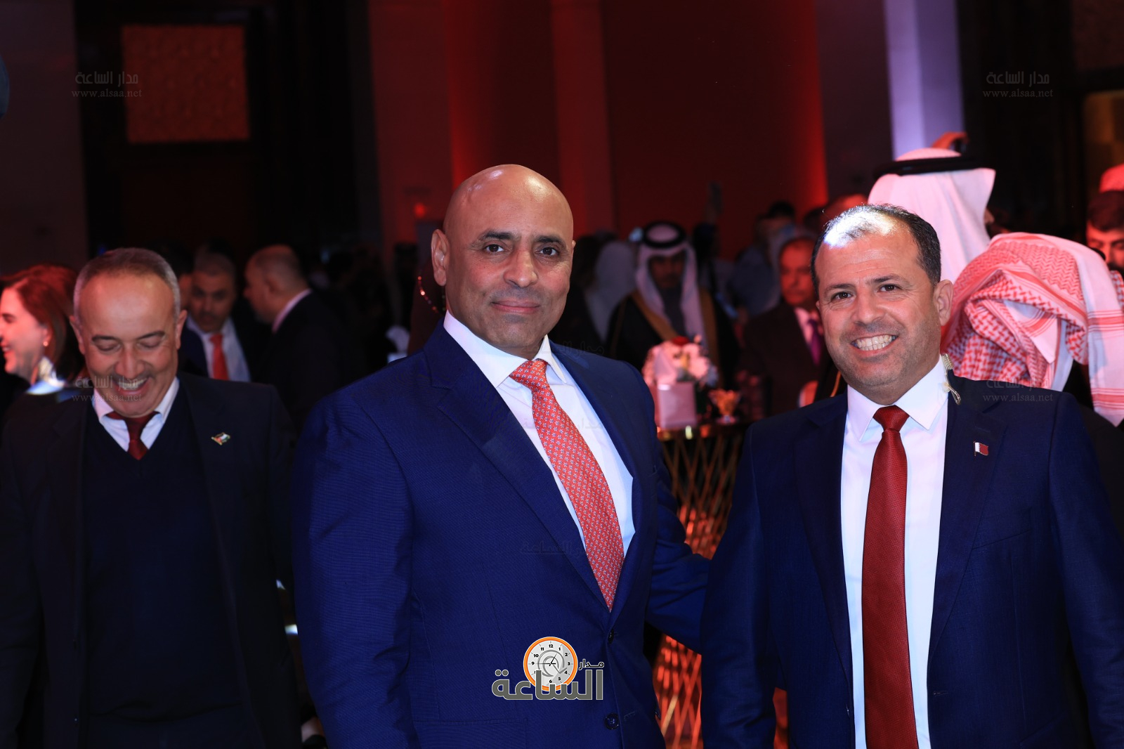 Madar Al-Saa Images 0.5146215304615472