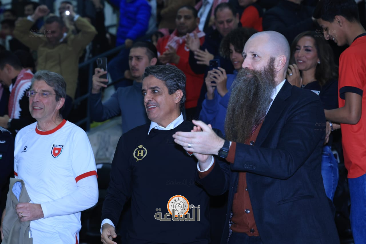 Madar Al-Saa Images 0.9942174681841397