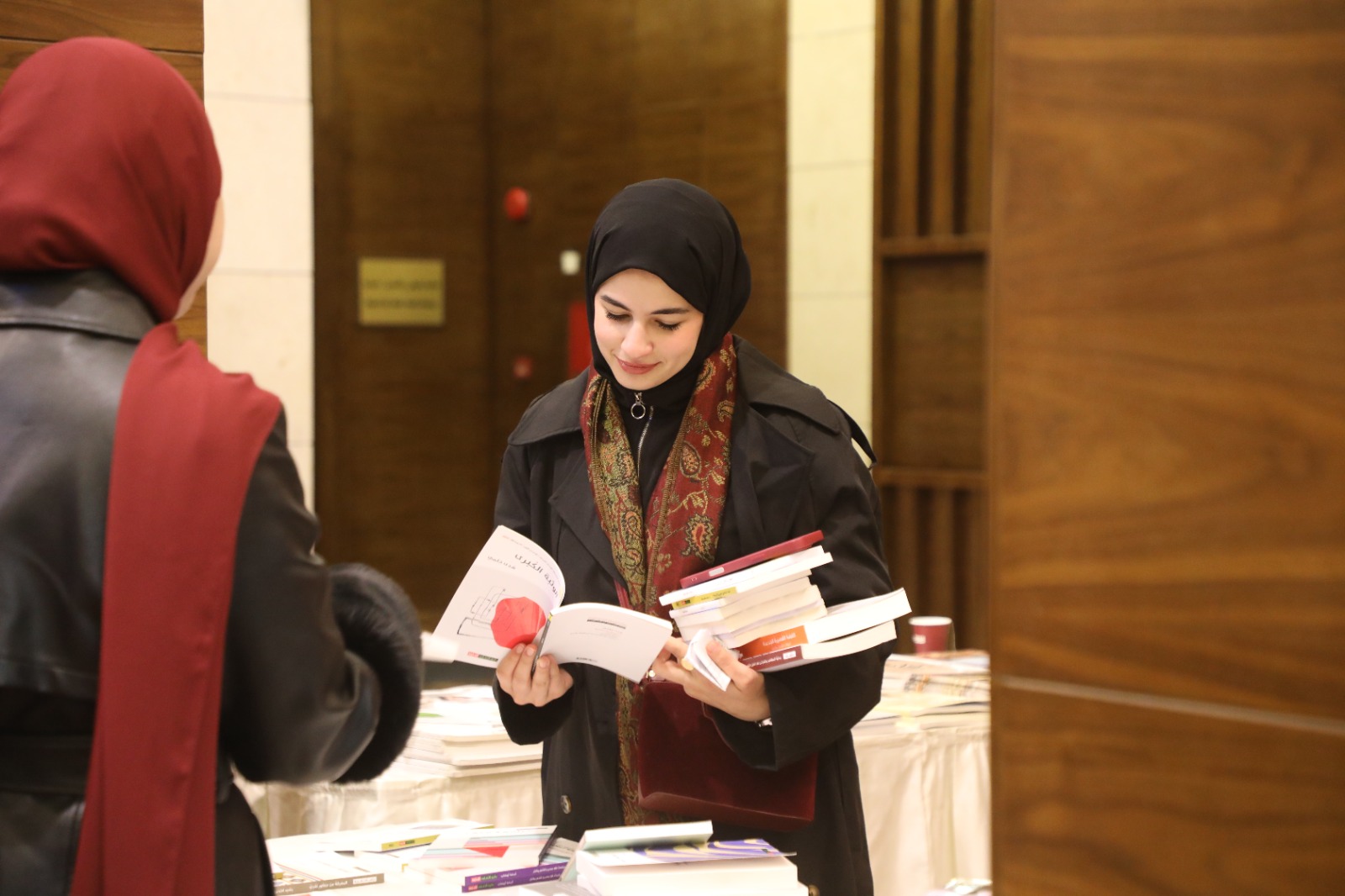 Madar Al-Saa Images 0.4353930322737535