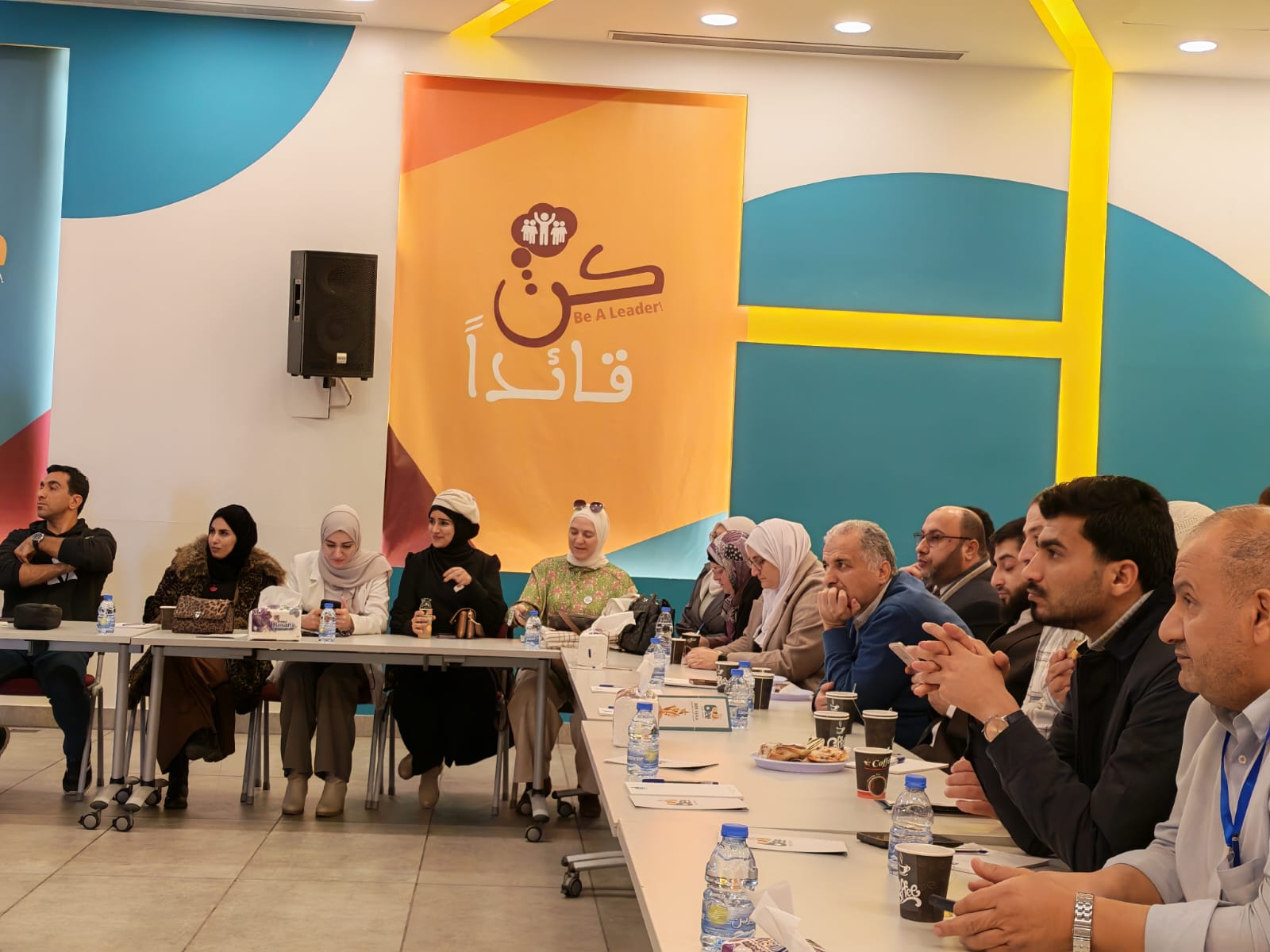 Madar Al-Saa Images 0.8471407491630786