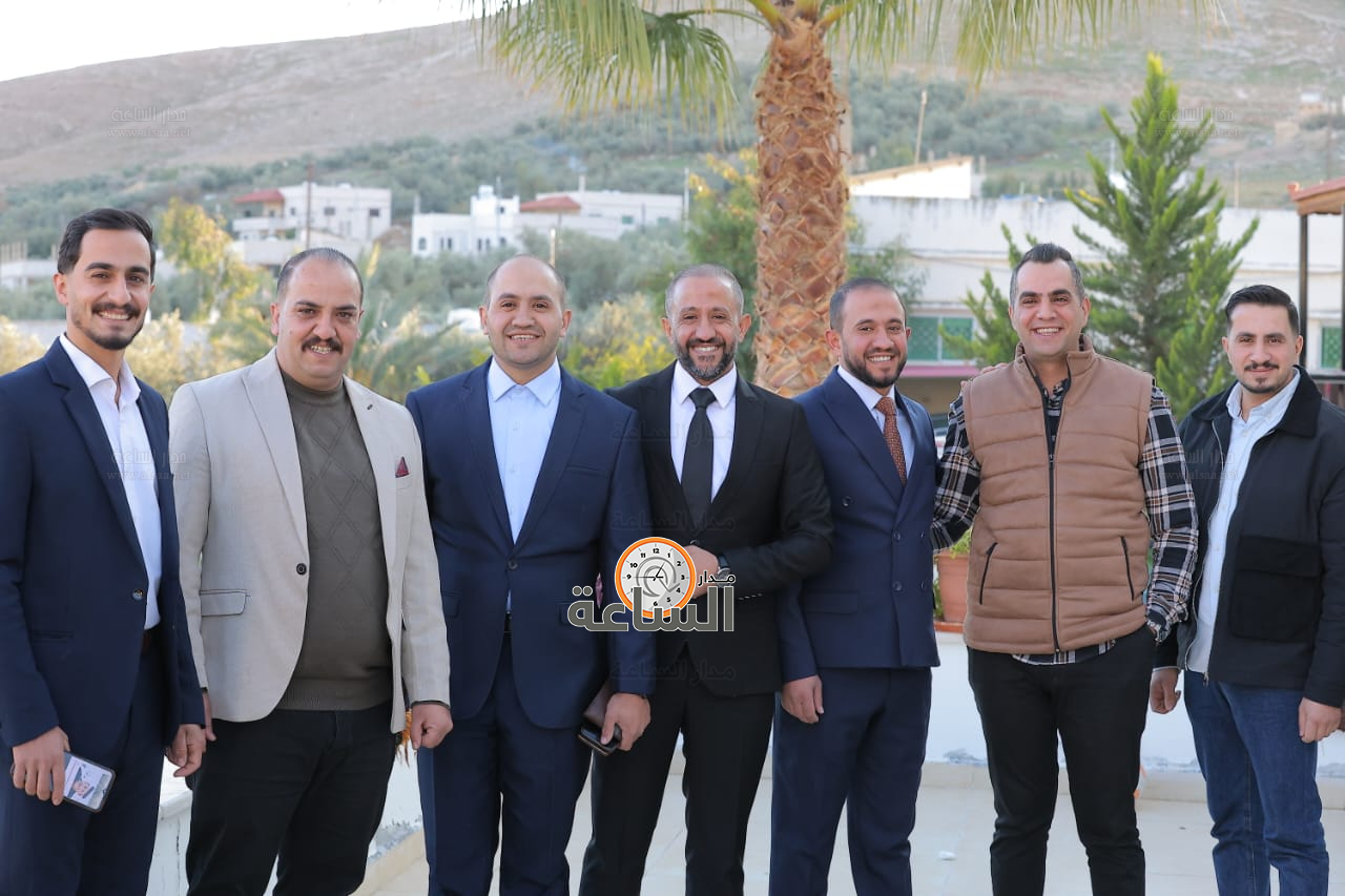 Madar Al-Saa Images 0.35972844990817054