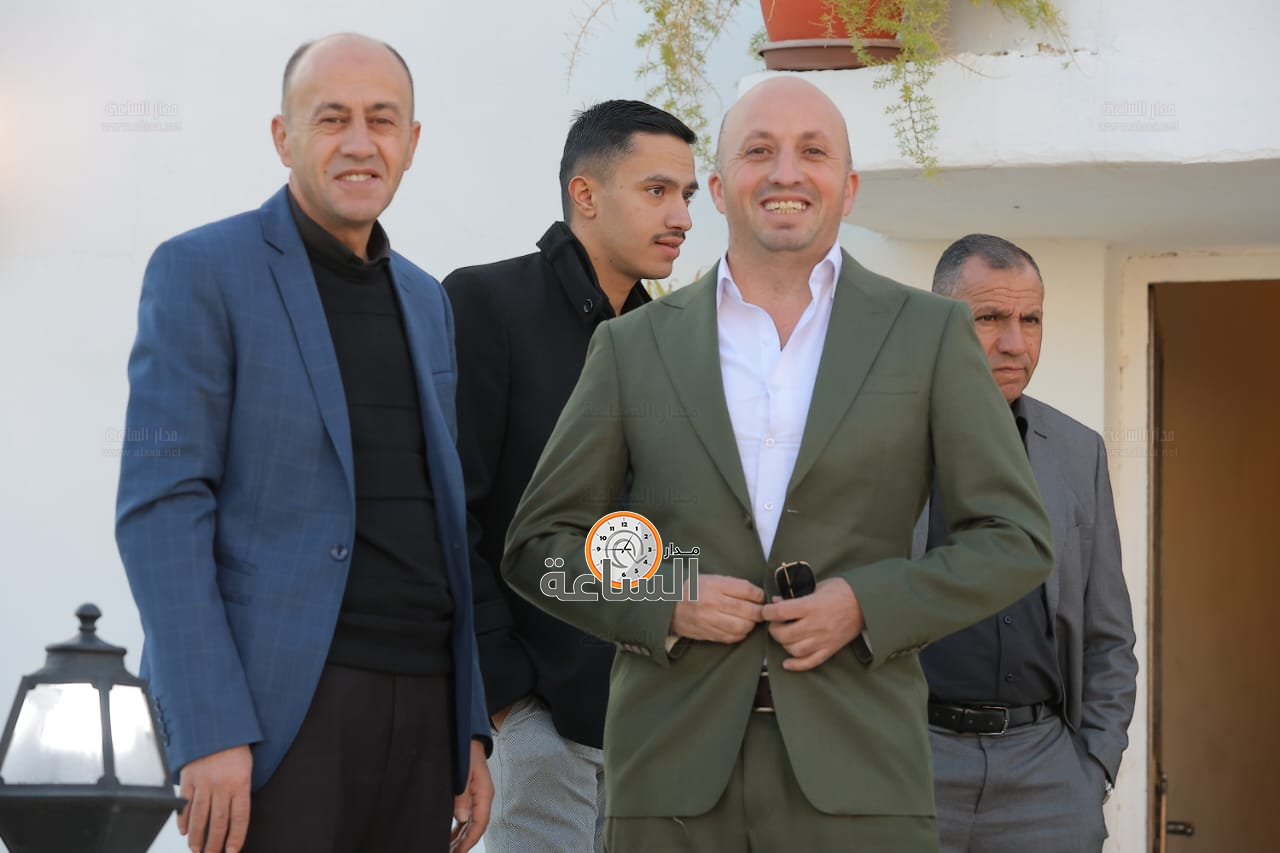 Madar Al-Saa Images 0.16036224309572633