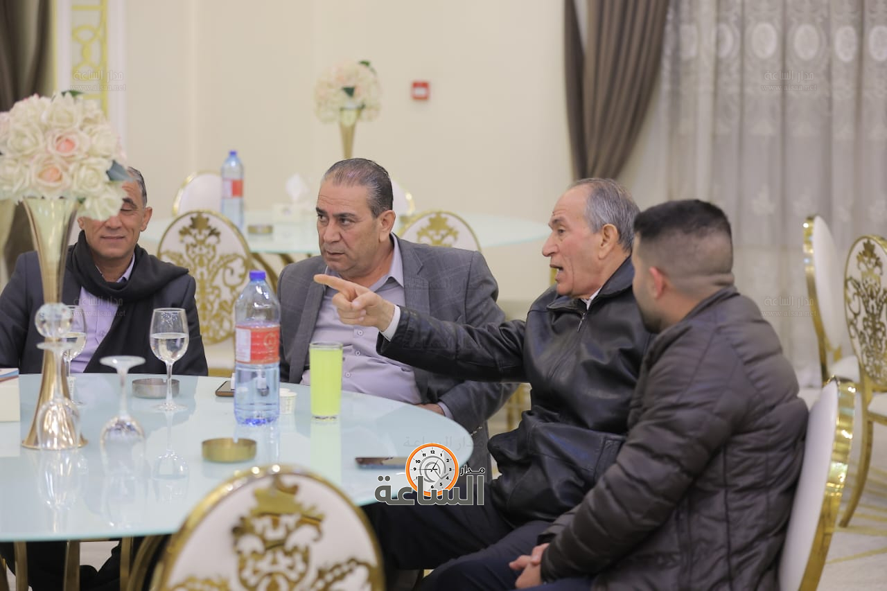 Madar Al-Saa Images 0.39772341750363516