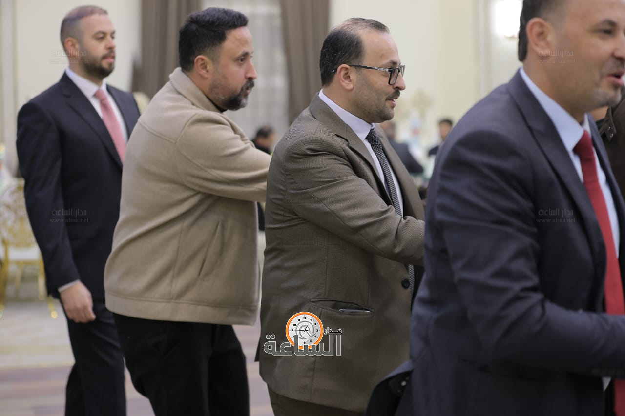 Madar Al-Saa Images 0.42340821663491035