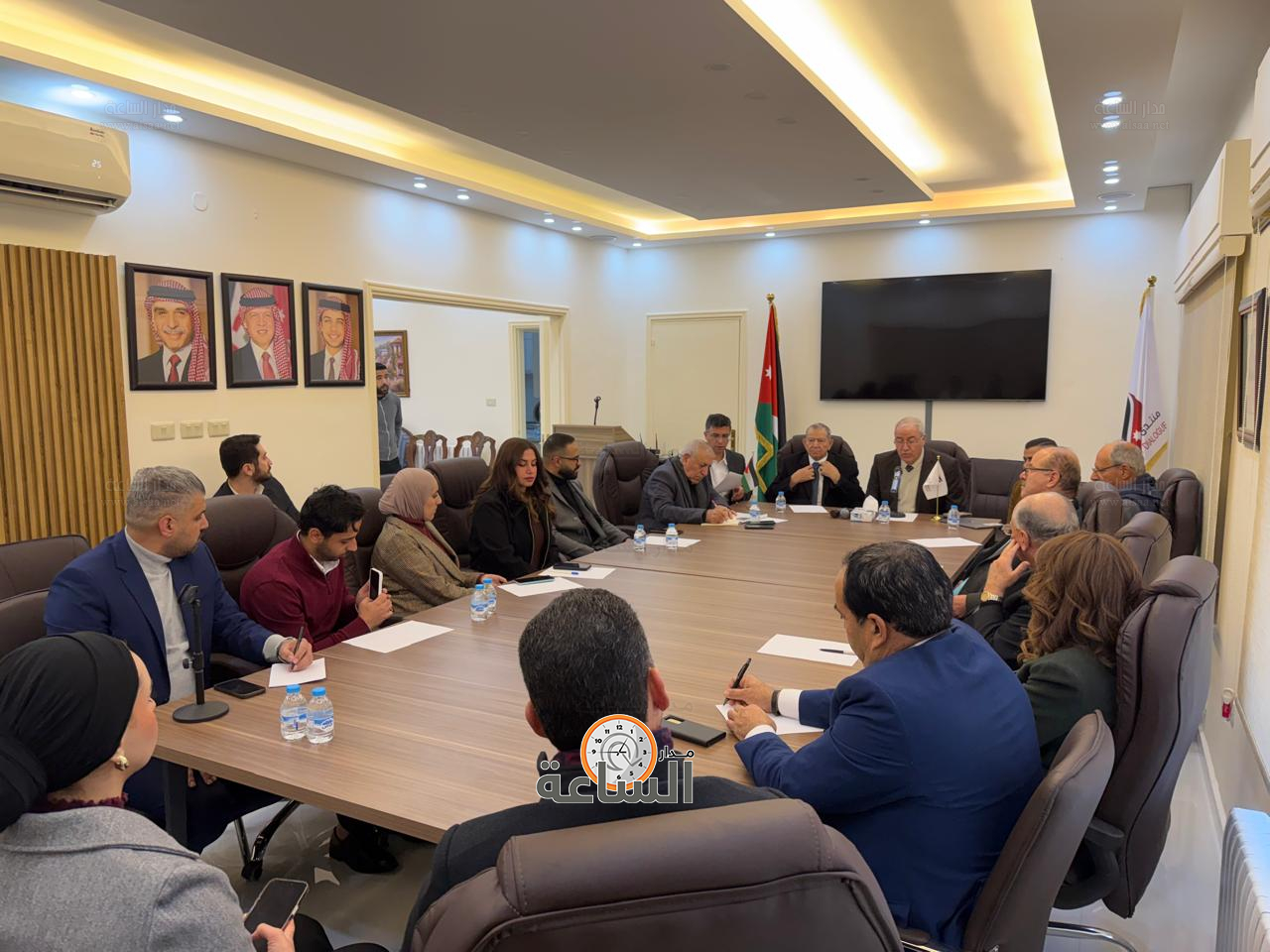 Madar Al-Saa Images 0.7596248989359701