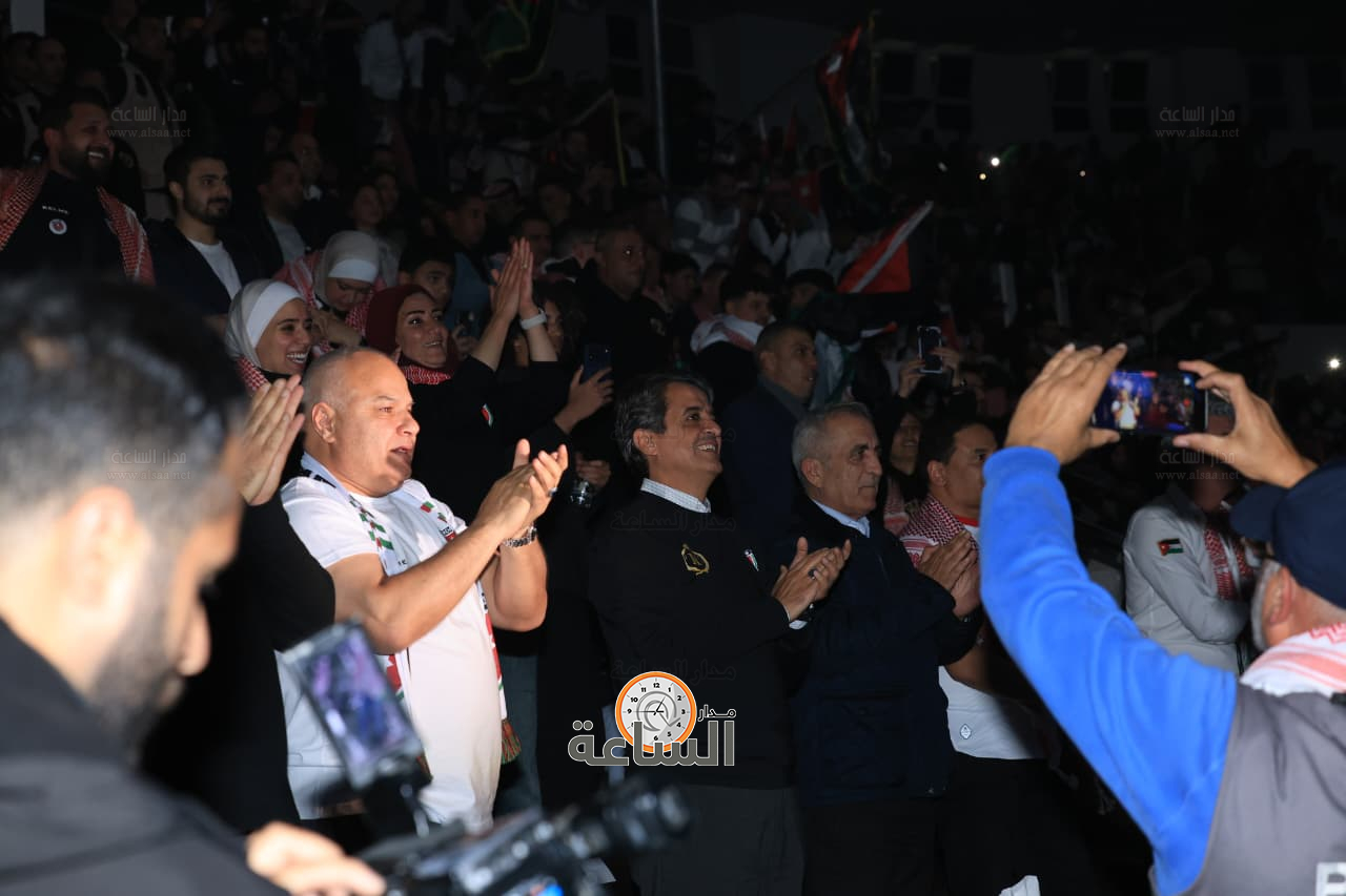 Madar Al-Saa Images 0.7998086454925061