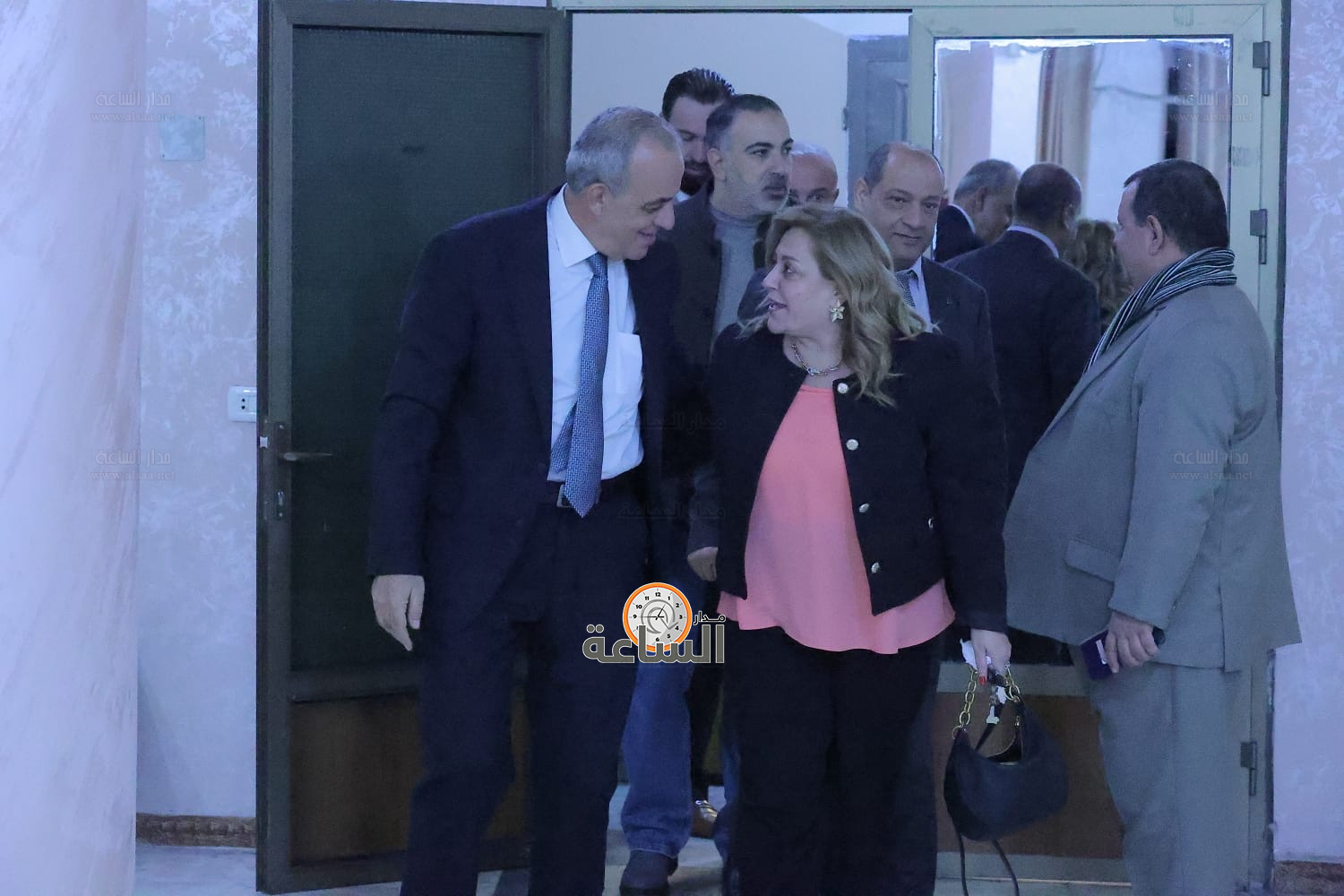 Madar Al-Saa Images 0.9182931201799567