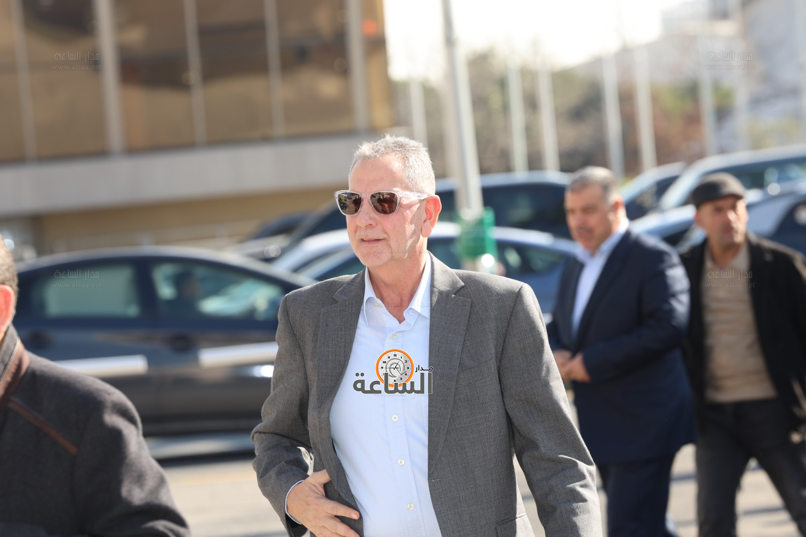 Madar Al-Saa Images 0.38895705720917695