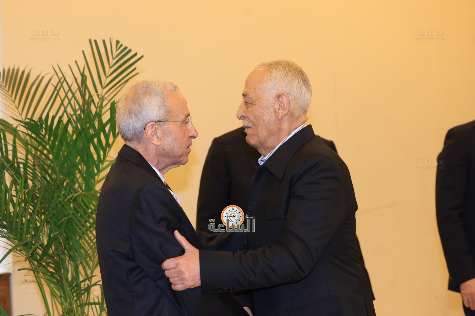 Madar Al-Saa Images 0.3815419654177412