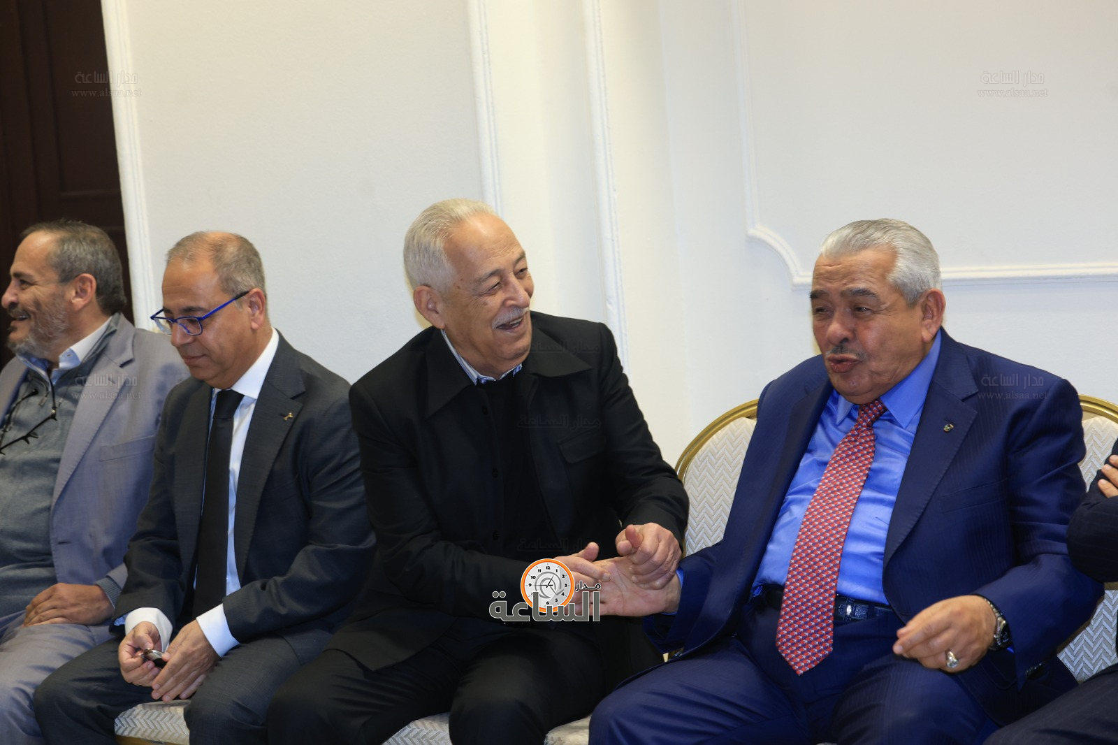 Madar Al-Saa Images 0.6834397672385243