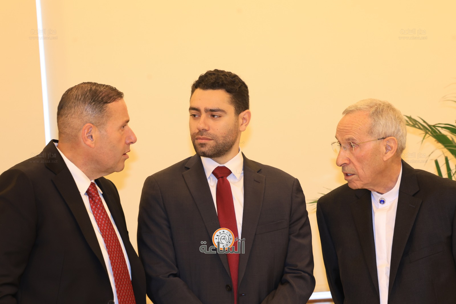 Madar Al-Saa Images 0.4573565430092569