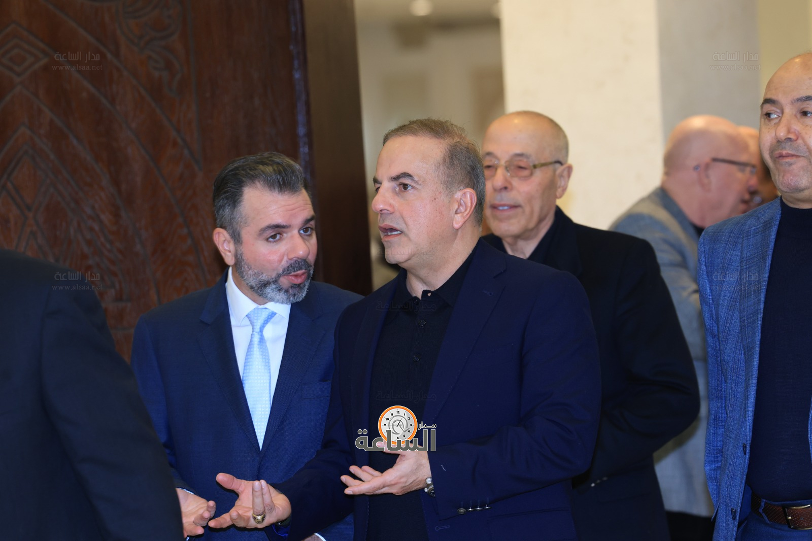 Madar Al-Saa Images 0.4758614951637359