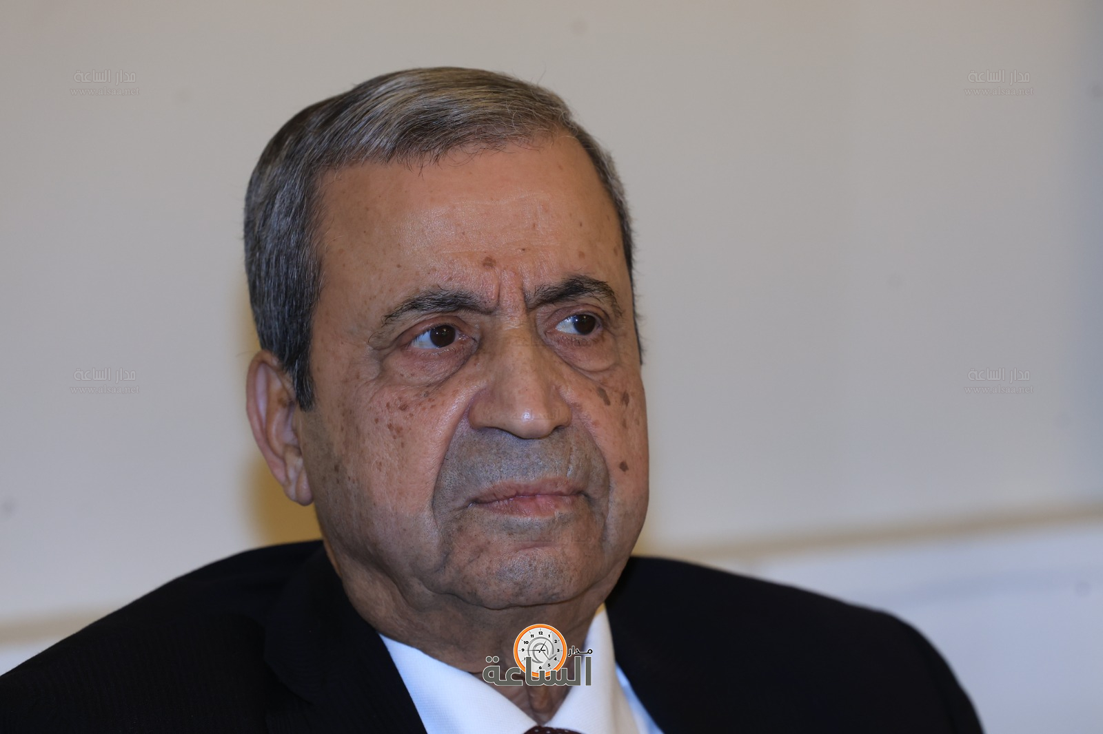 Madar Al-Saa Images 0.44870564242717625