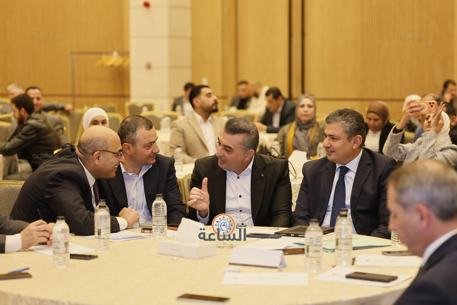 Madar Al-Saa Images 0.8366239593696836