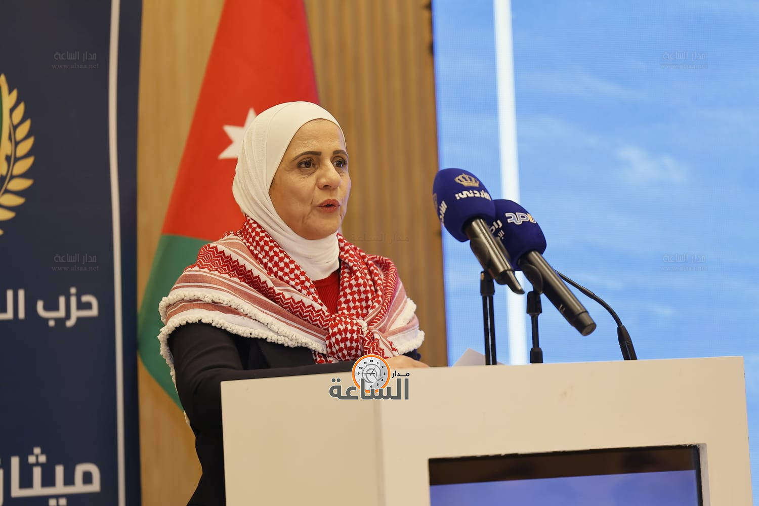 Madar Al-Saa Images 0.16171957648895685