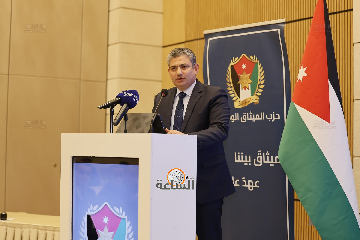 Madar Al-Saa Images 0.1375983274686391