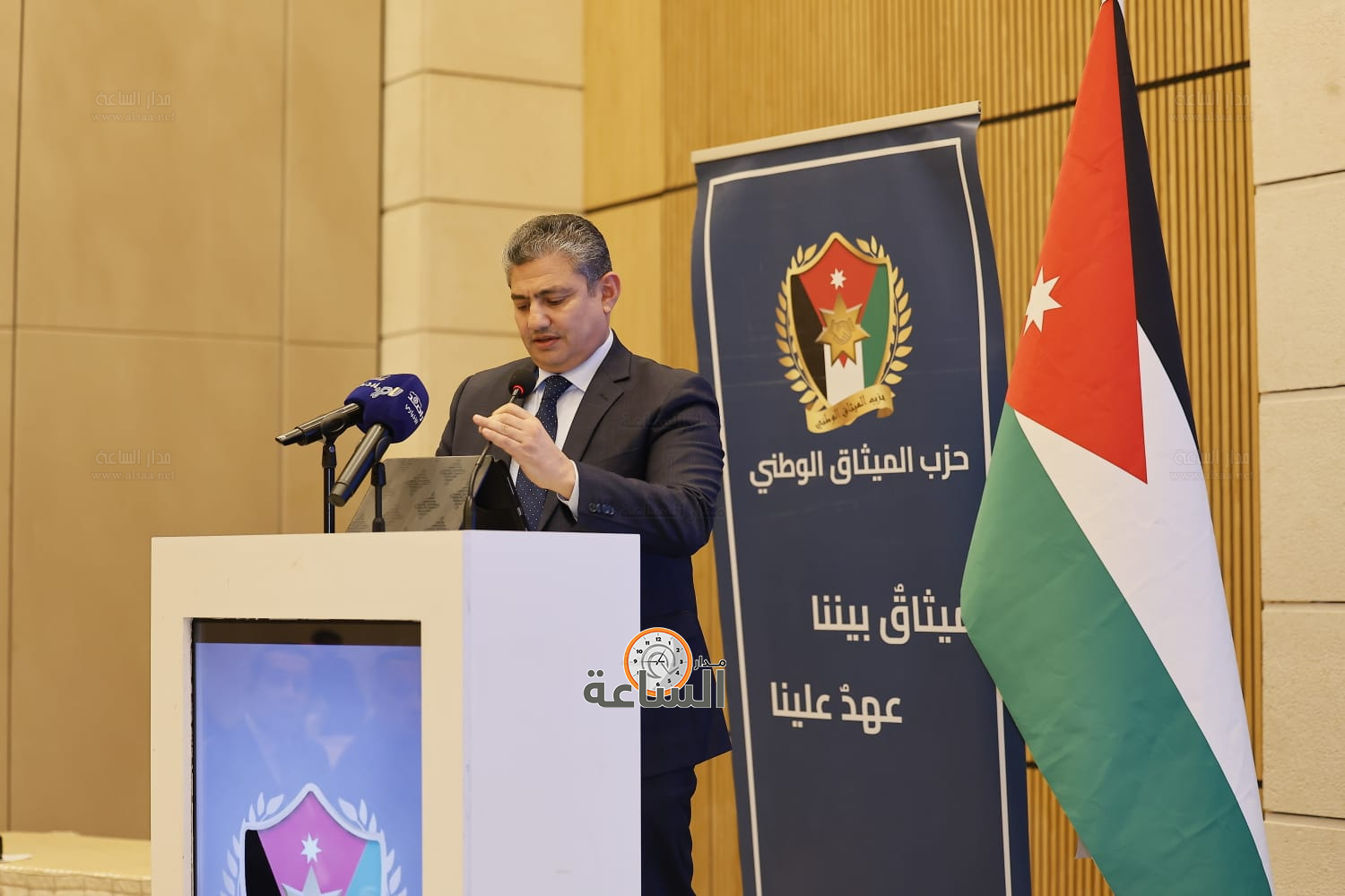 Madar Al-Saa Images 0.42979107546744355