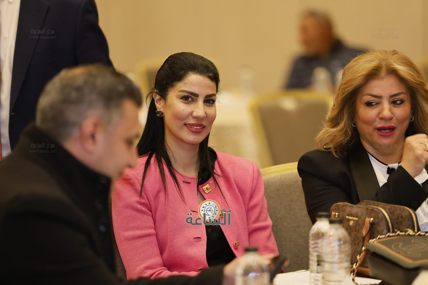 Madar Al-Saa Images 0.8174444788580356