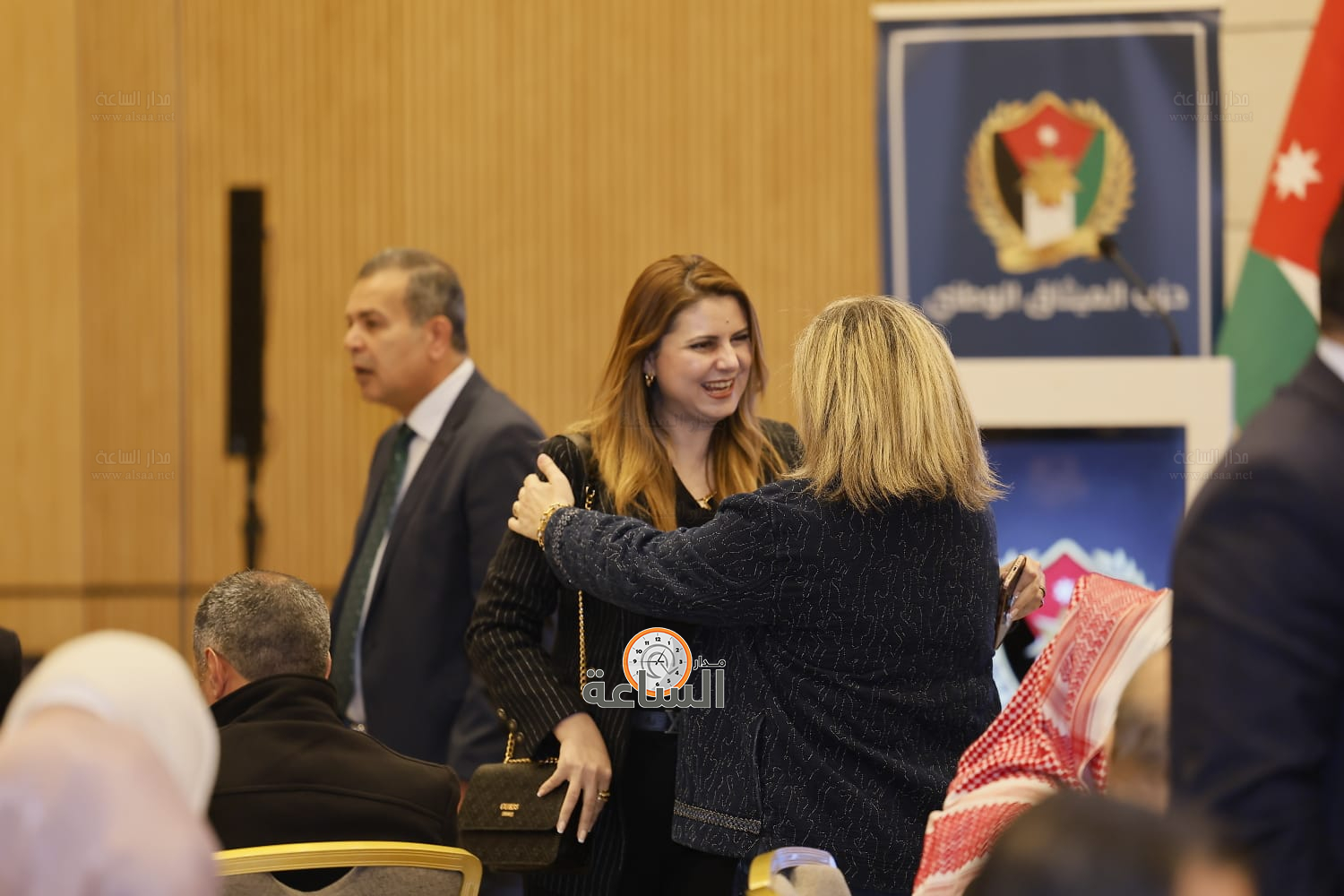 Madar Al-Saa Images 0.9362550642373192