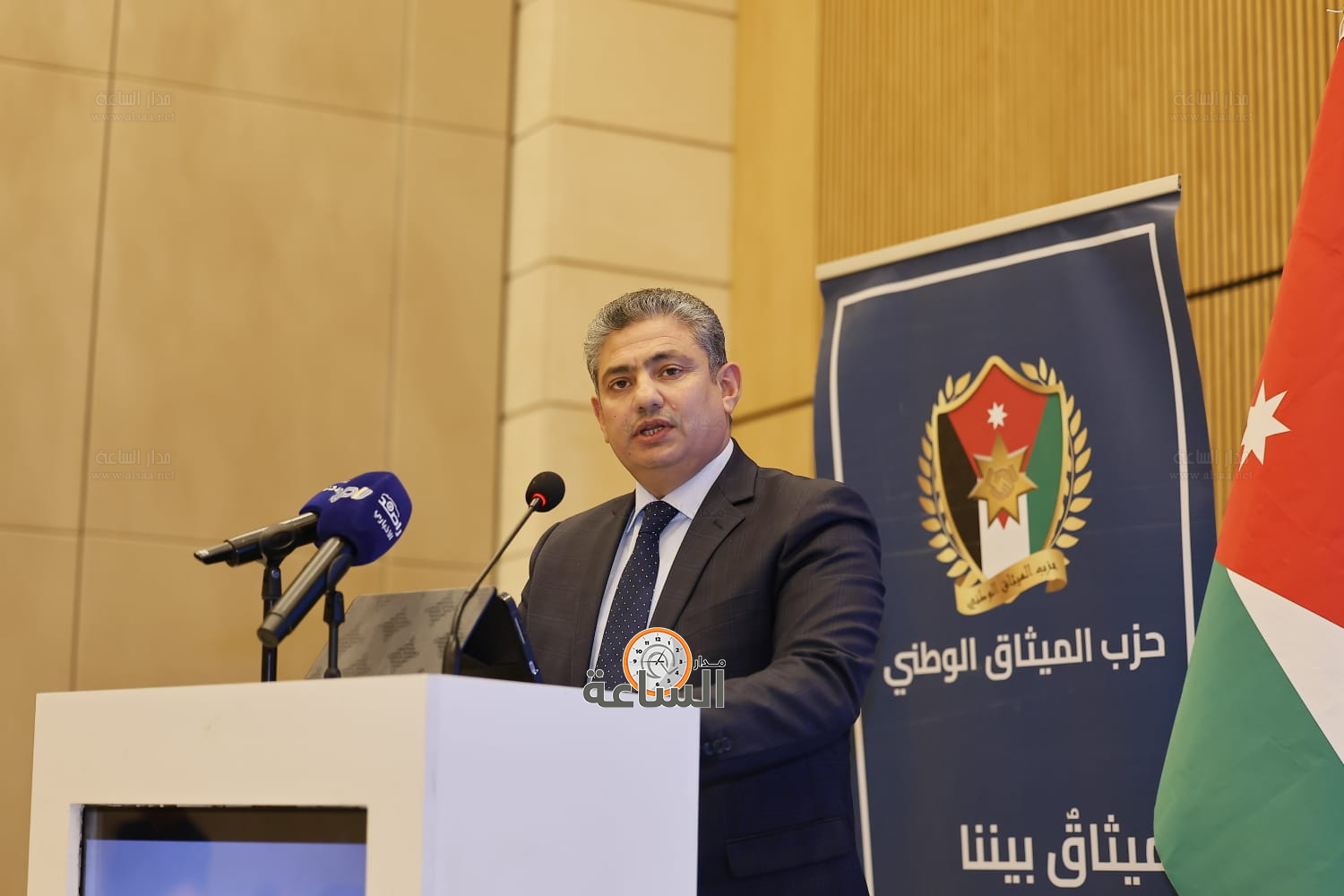 Madar Al-Saa Images 0.875946239474457