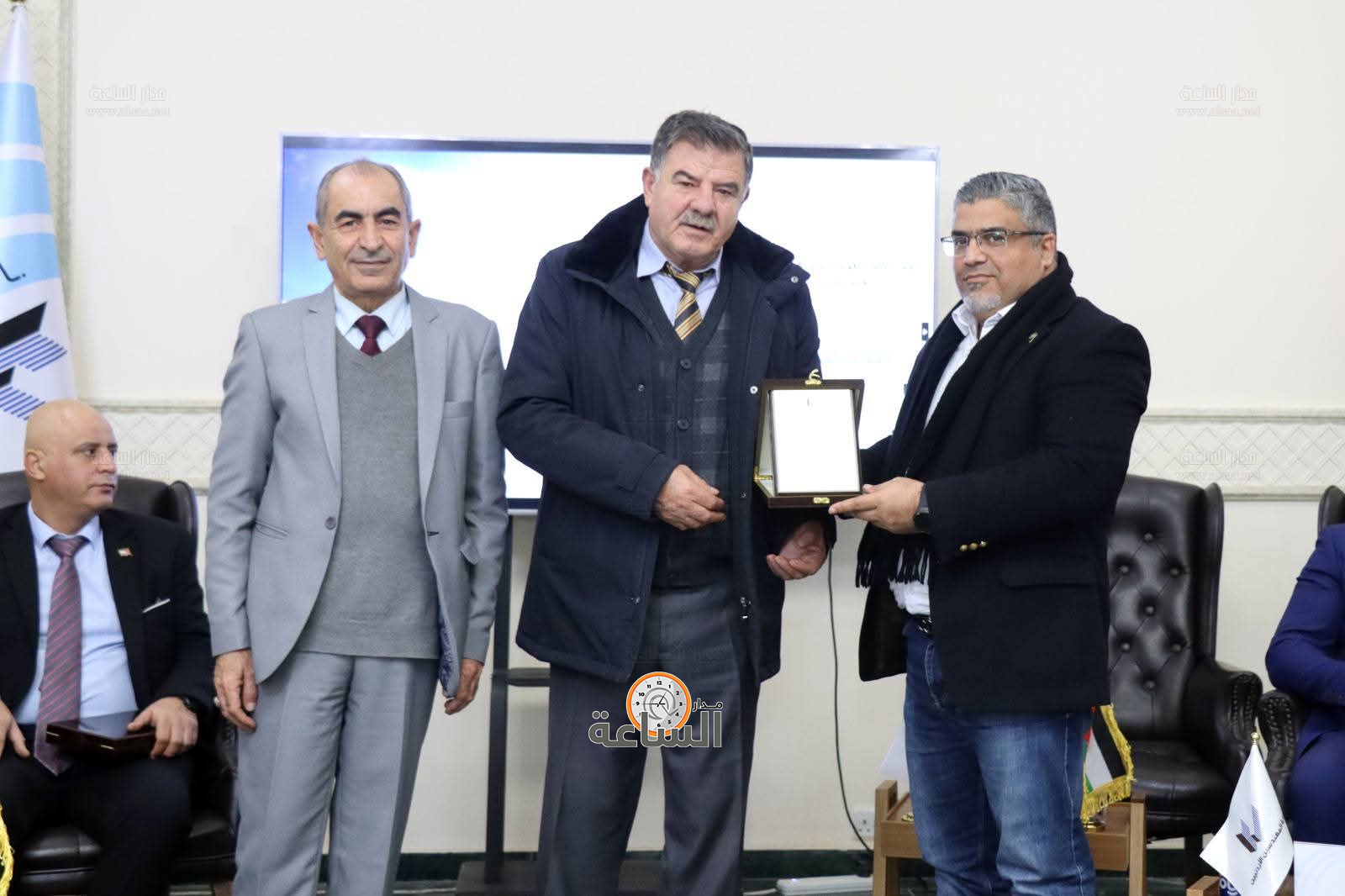 Madar Al-Saa Images 0.5485566041715804