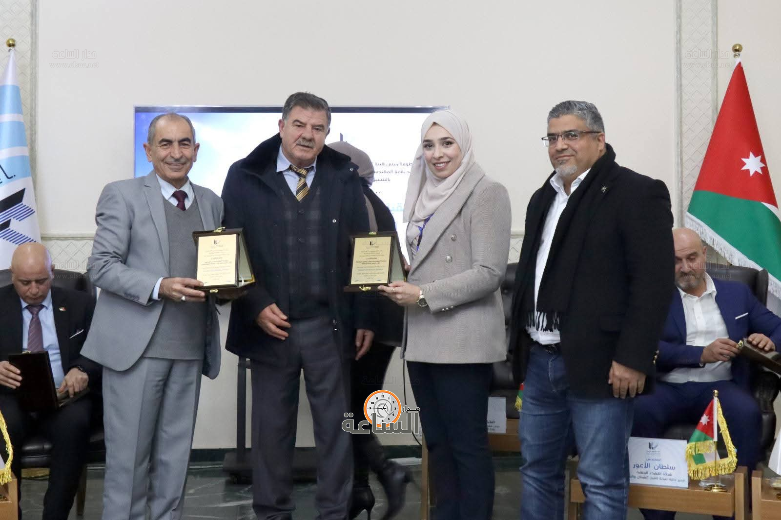 Madar Al-Saa Images 0.650906007903317