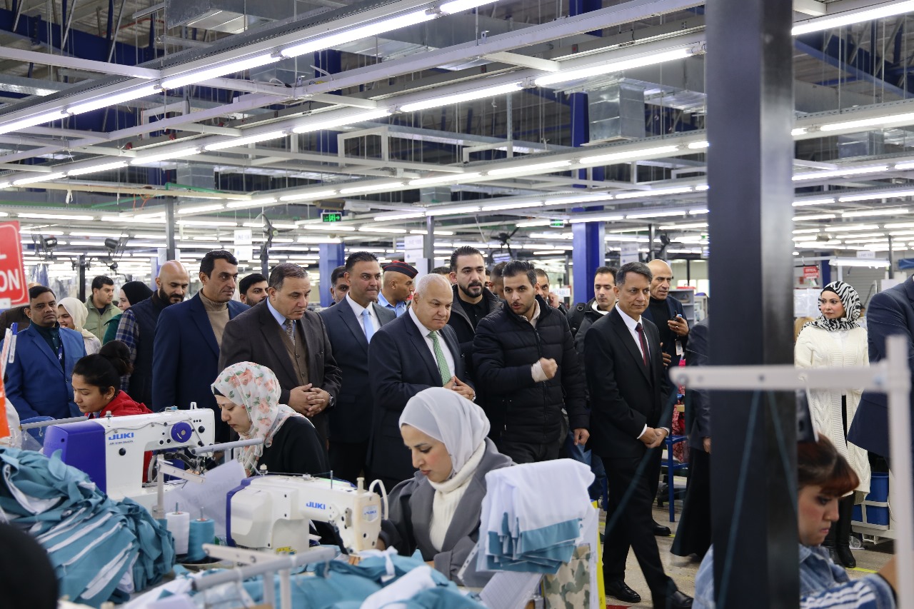 Madar Al-Saa Images 0.33401383436689847