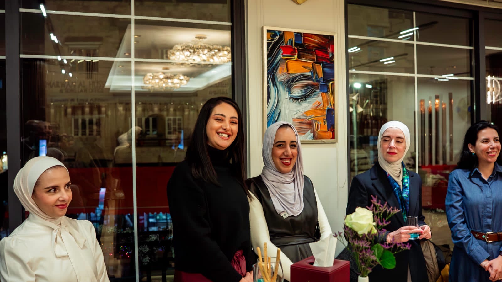 Madar Al-Saa Images 0.8755010318033689