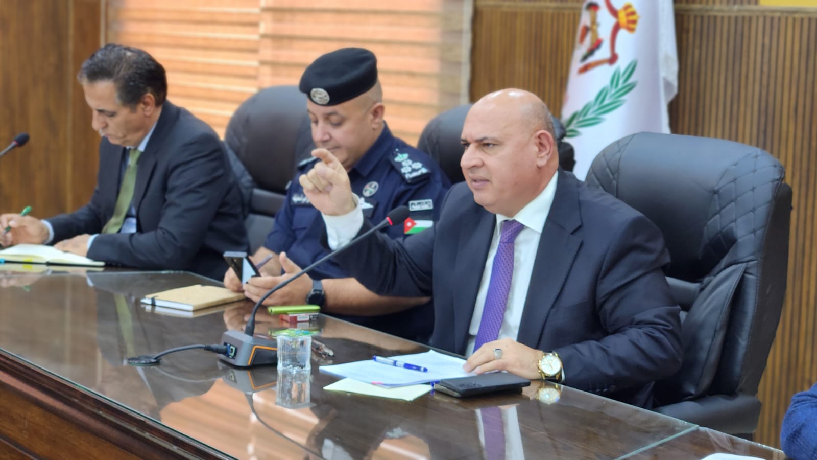 Madar Al-Saa Images 0.002678083114183827