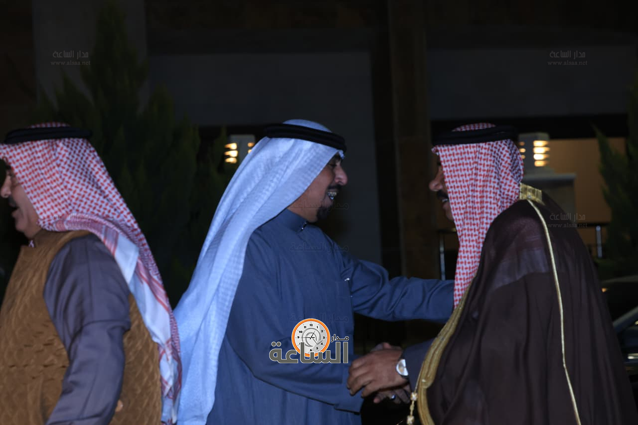 Madar Al-Saa Images 0.43057794156324636