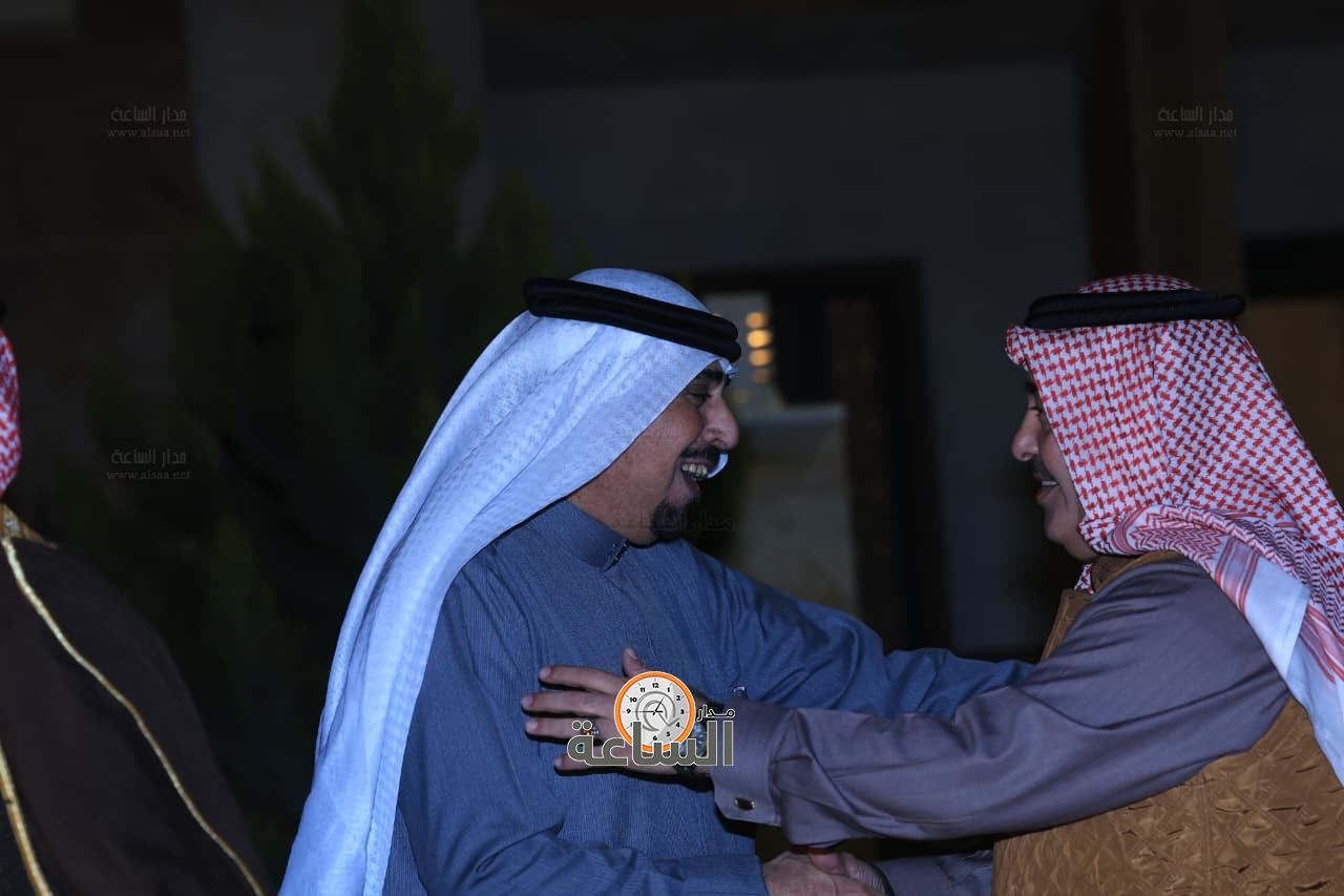 Madar Al-Saa Images 0.4866338415159861