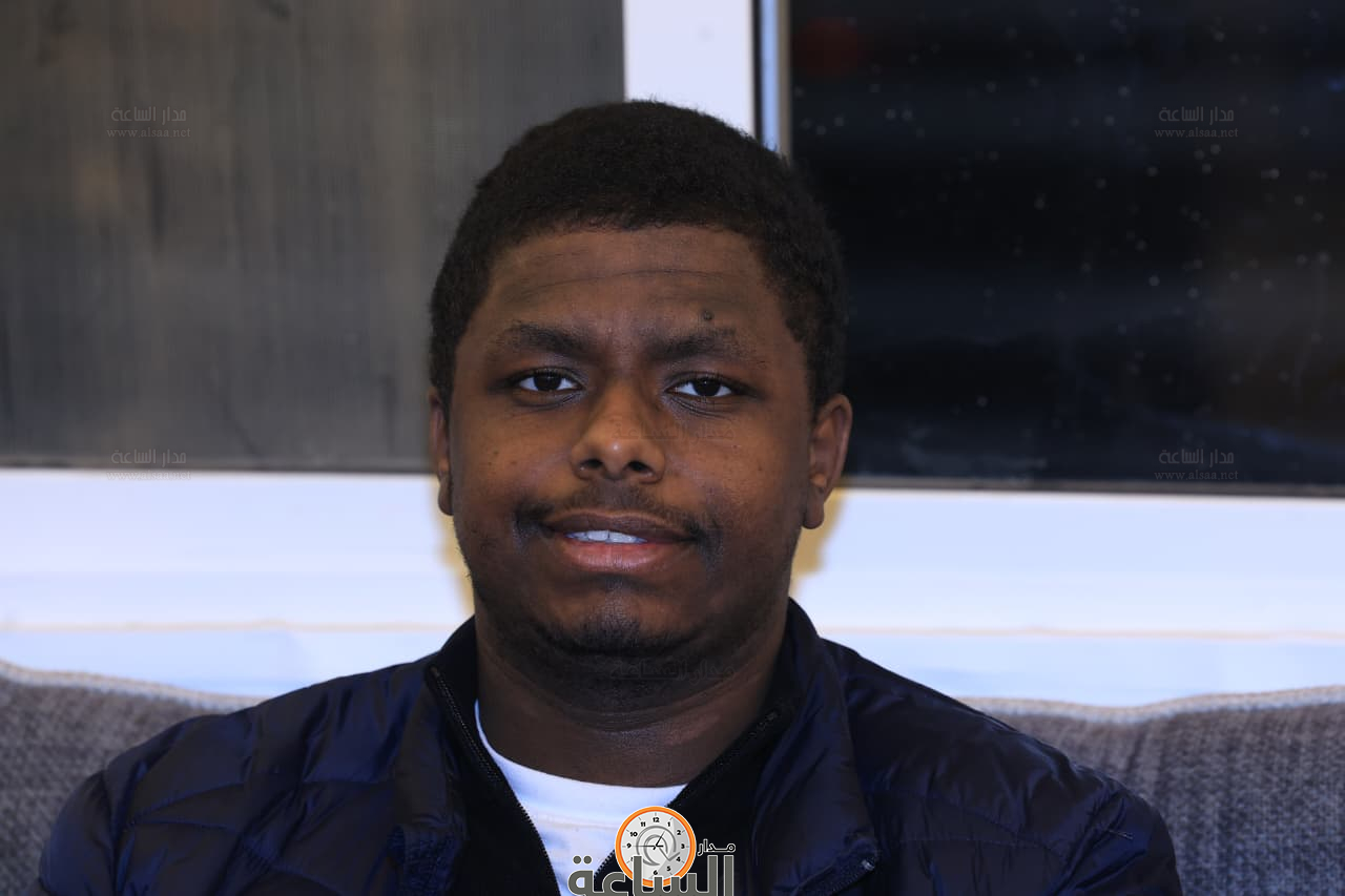 Madar Al-Saa Images 0.5015957179754624