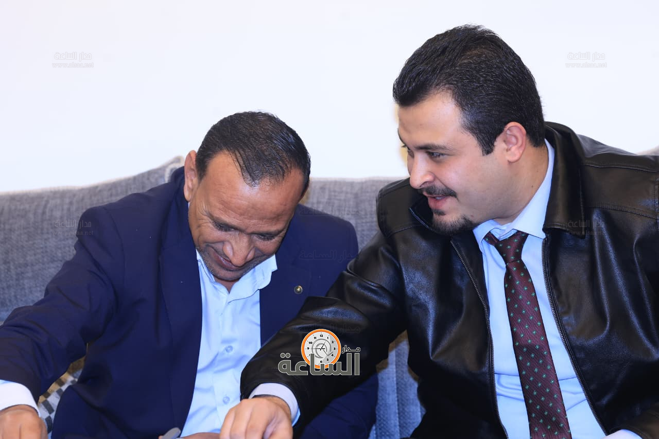 Madar Al-Saa Images 0.23913122909794504