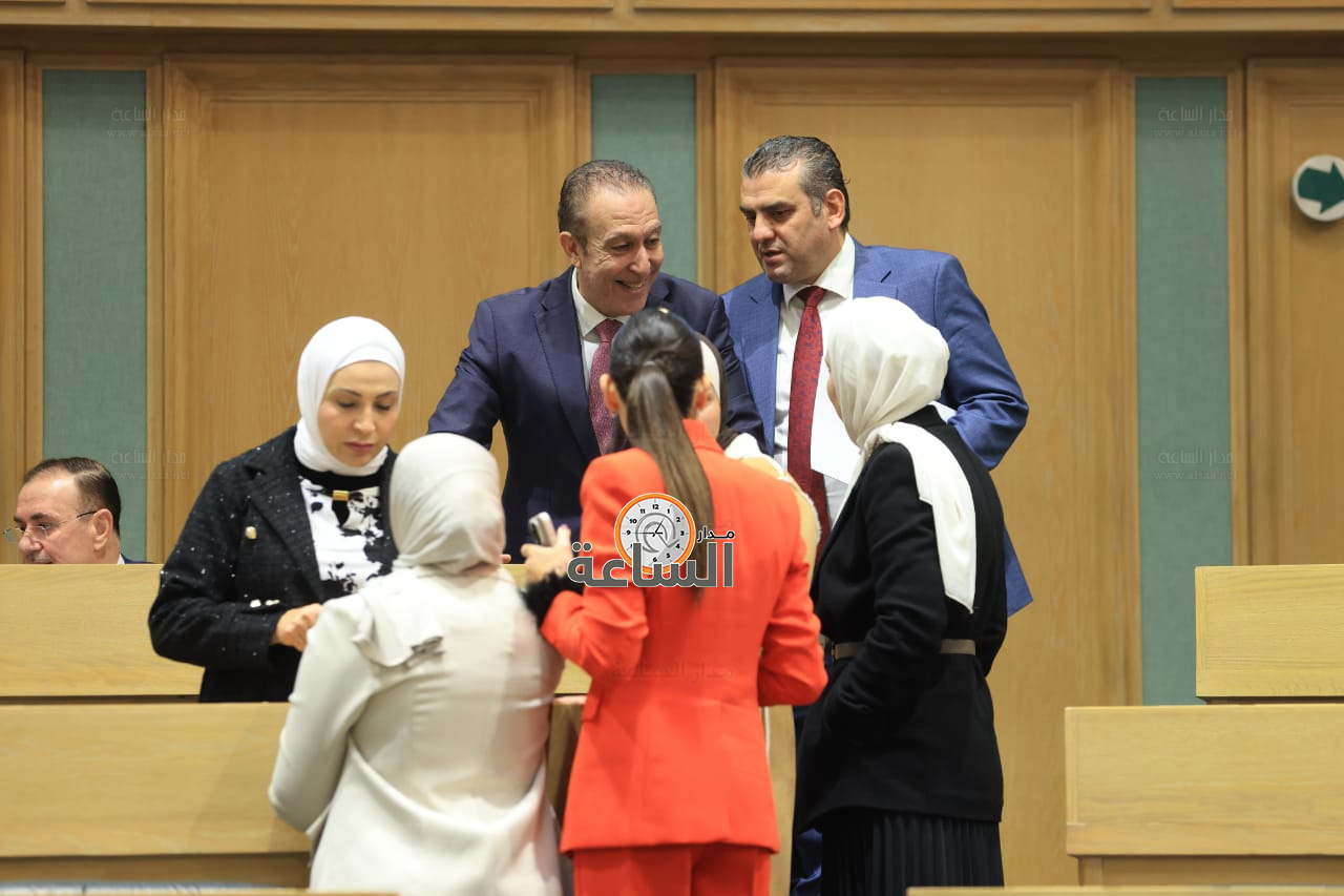 Madar Al-Saa Images 0.9378531753997296