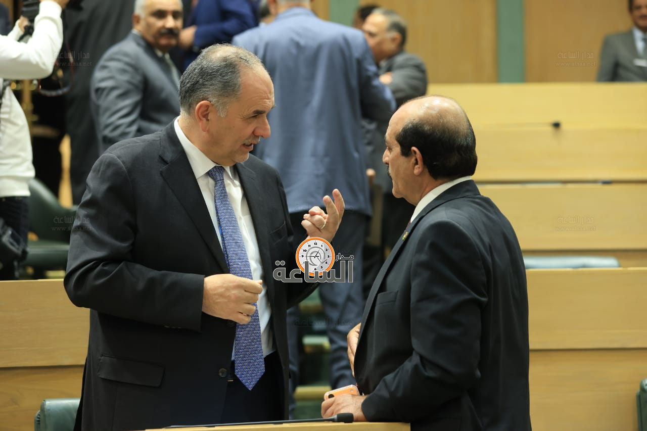 Madar Al-Saa Images 0.7252743891793281