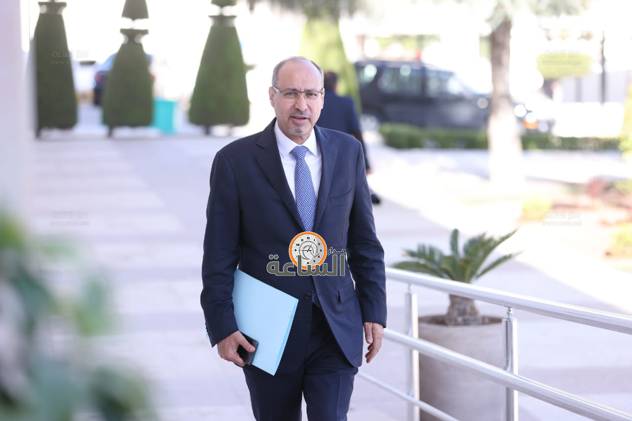 Madar Al-Saa Images 0.34227861287314876