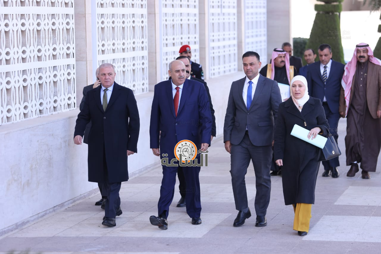 Madar Al-Saa Images 0.3195398160345062