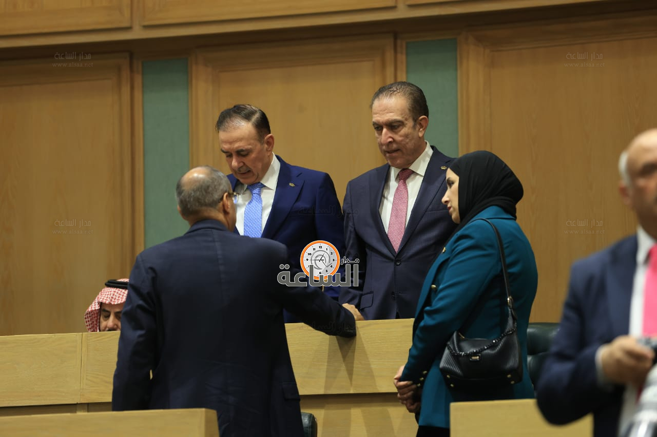 Madar Al-Saa Images 0.06347859245980847