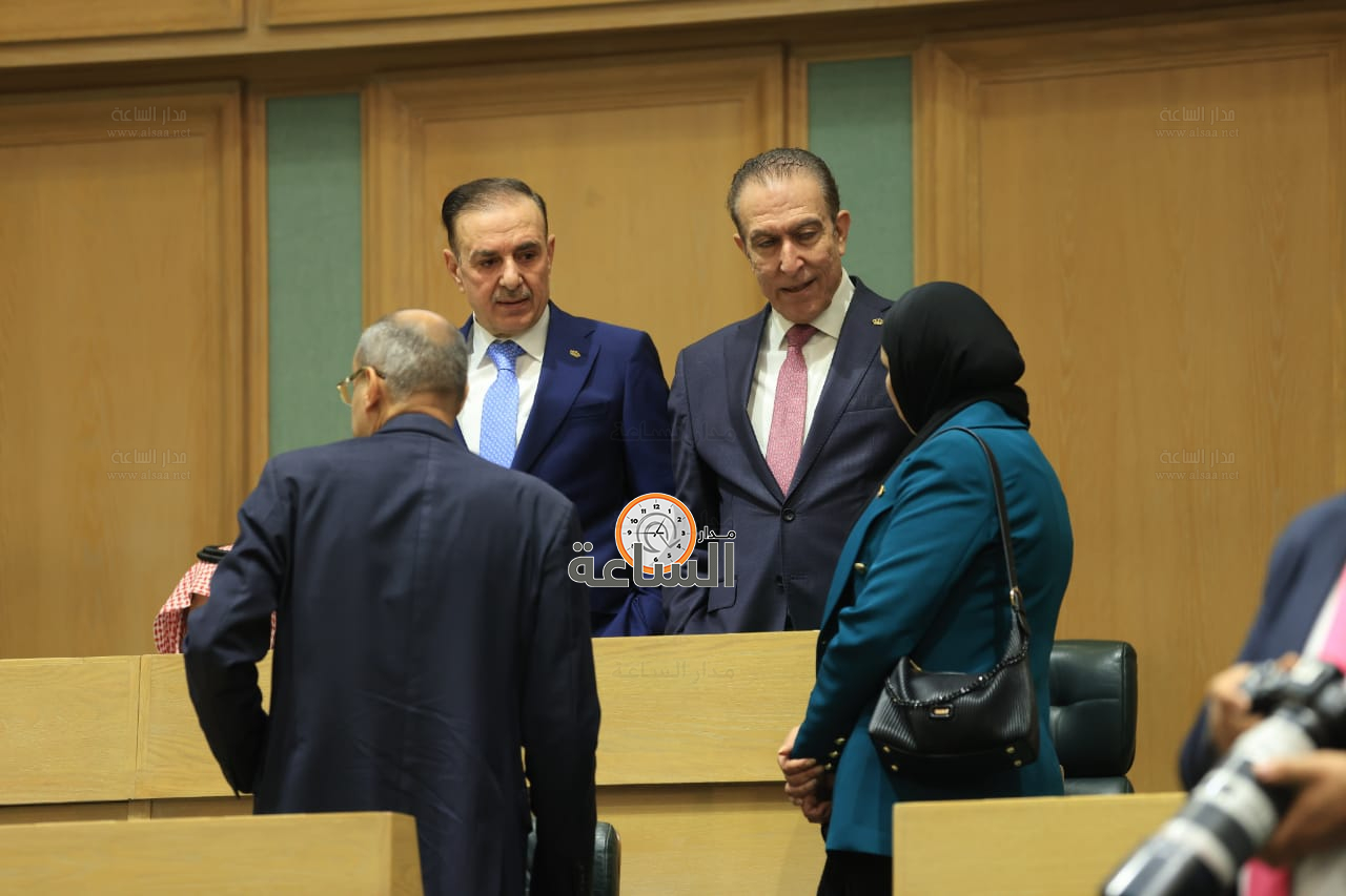 Madar Al-Saa Images 0.16311022385312435