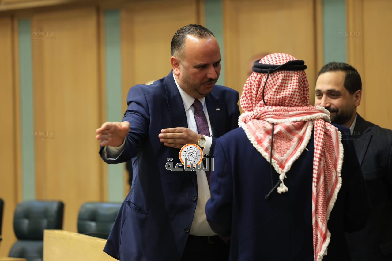 Madar Al-Saa Images 0.21568380570527412