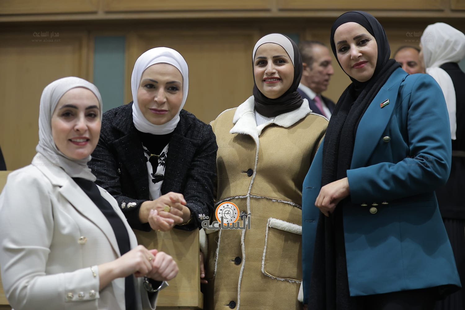 Madar Al-Saa Images 0.21372104841679773