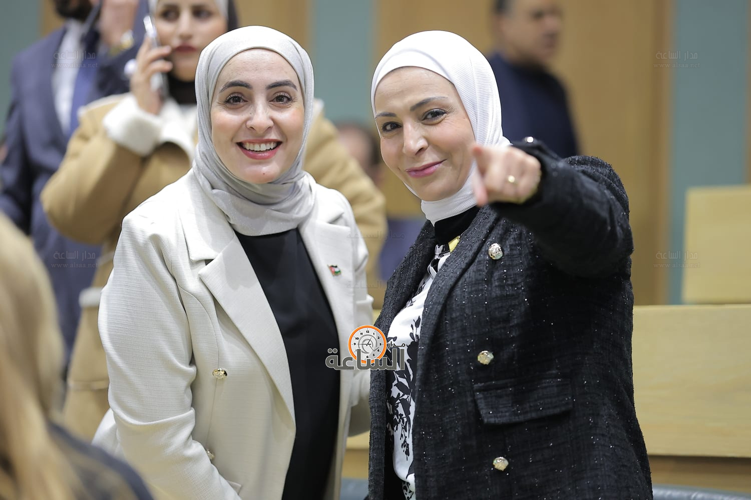 Madar Al-Saa Images 0.9369833790059192