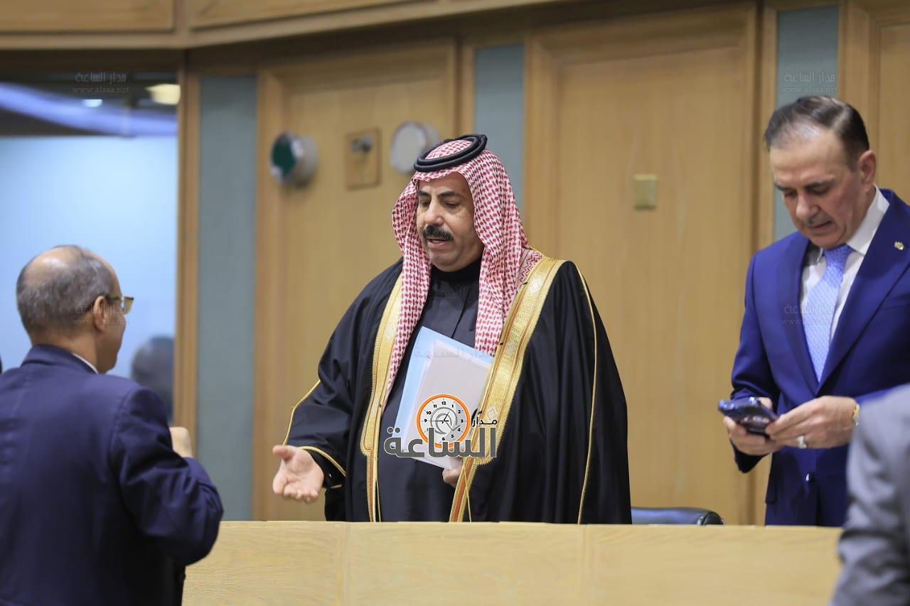 Madar Al-Saa Images 0.24998692752613016