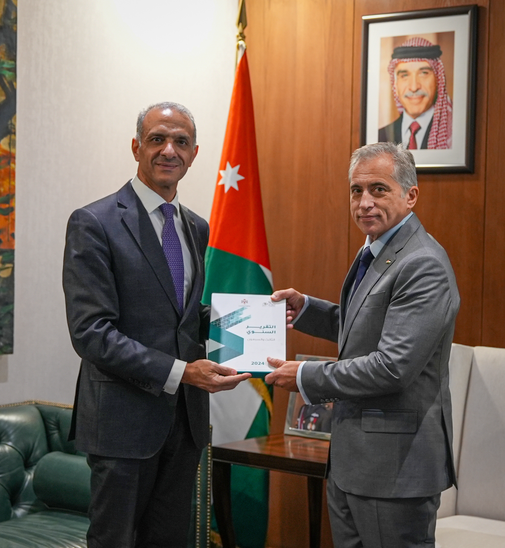 Madar Al-Saa Images 0.8866139978007569