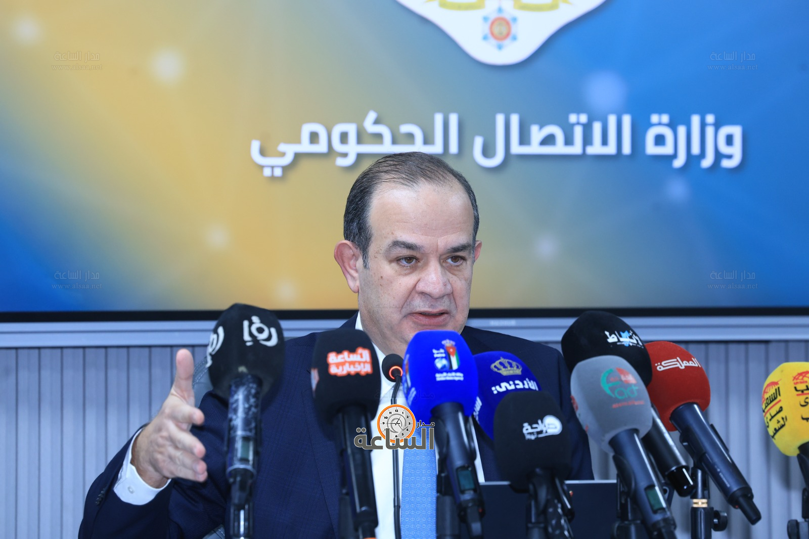 Madar Al-Saa Images 0.1887378967094916