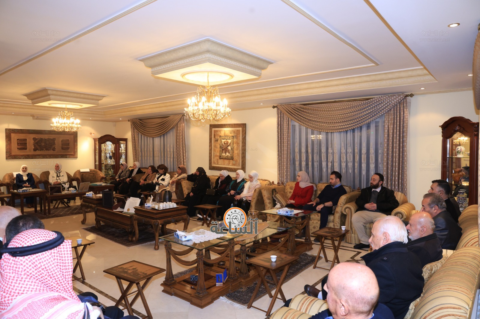 Madar Al-Saa Images 0.9018111775876356