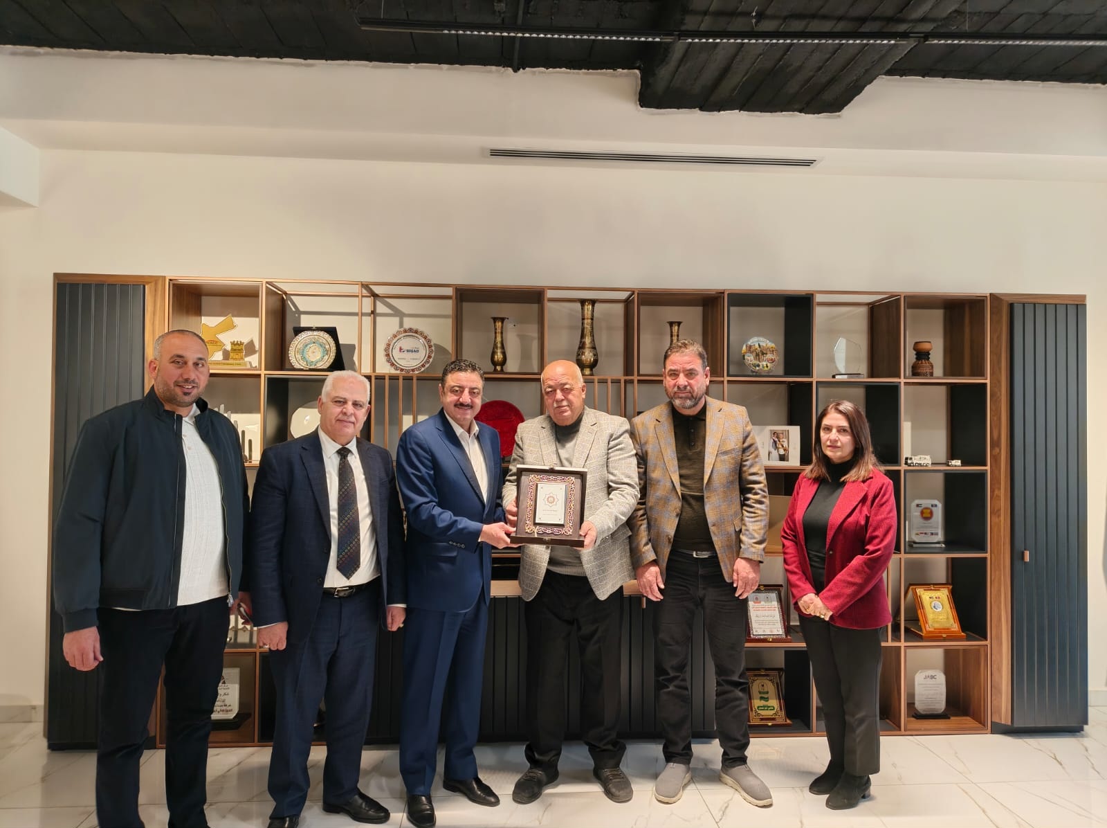 Madar Al-Saa Images 0.7630640741216005